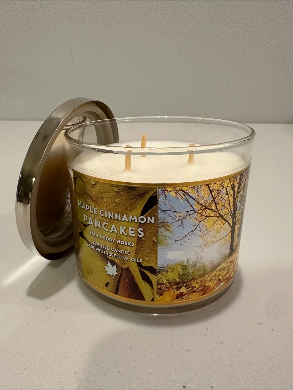 Bath & Body Works: 14.5 Oz 3-Wick Candle: Maple Cinnamon Pancakes